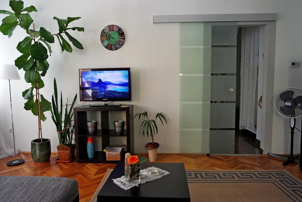 Belvarosi Studio Apartman Győr Zewnętrze zdjęcie